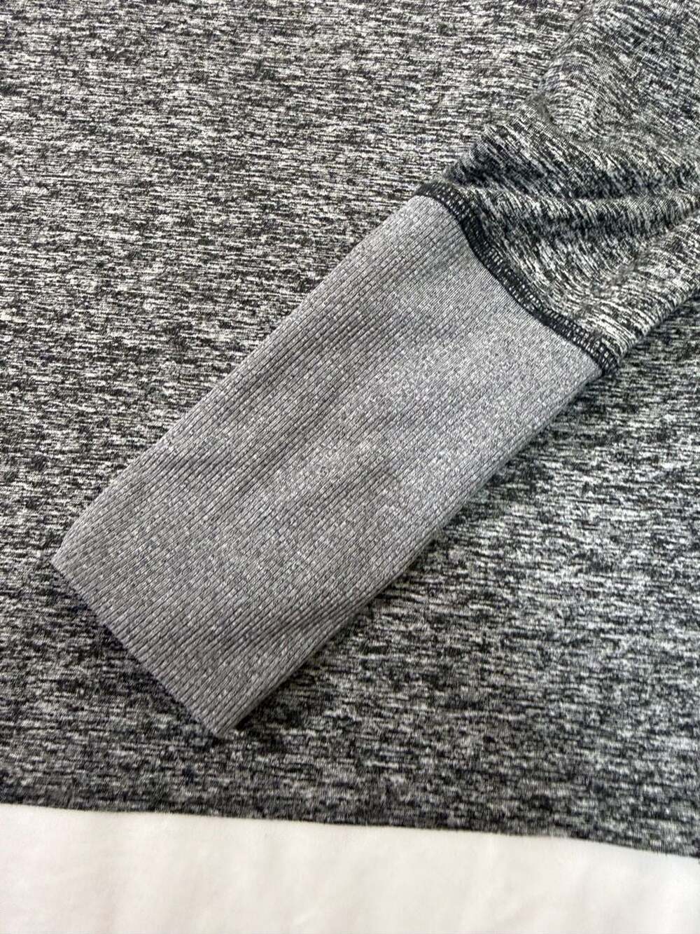 Nike Running Dri-Fit Gray Space Dye Long Sleeve Thumbhole Shirt Size Small - Picture 4 of 7